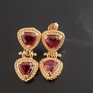 💕Gold over Sterling Garnet Pierced Earrings